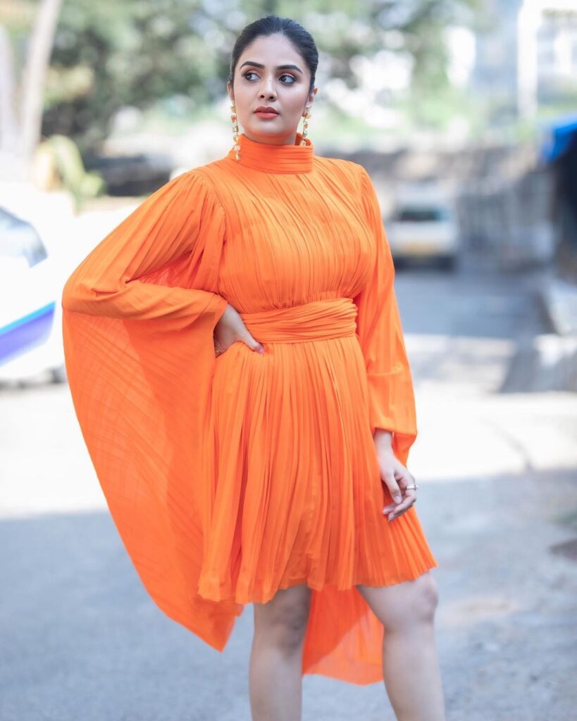 sreemukhi